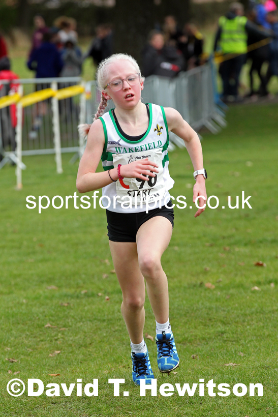 Girls under-13s Northern Cross Country Relays, Graves Park, Sheffield. Photo: David T. Hewitson/Sports for All Pics